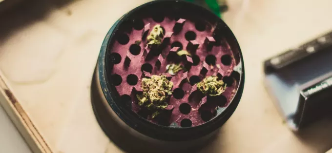 3 Simple Steps To Smoking a Bowl: Let’s Review