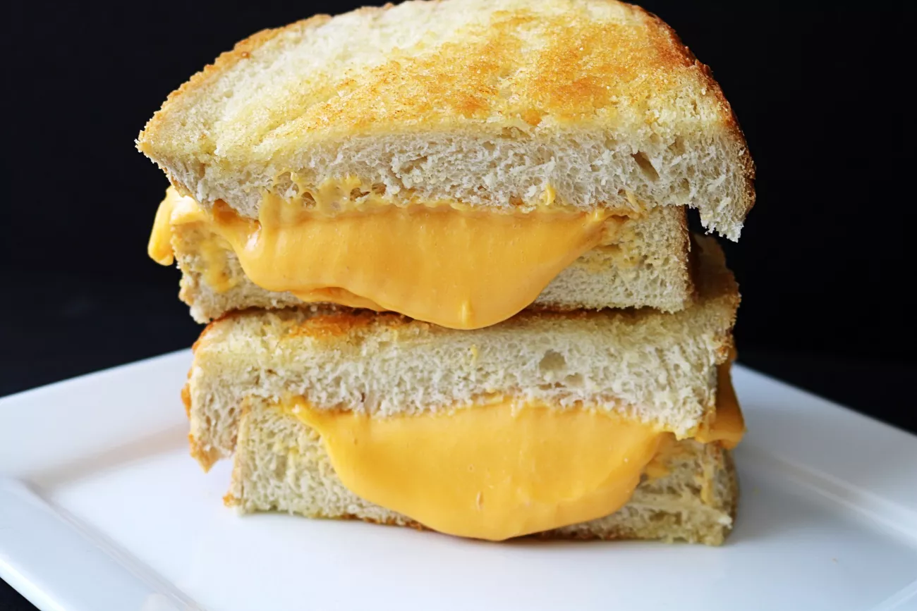 Celebrate National Grilled Cheese Sandwich Day with Delta-8!
