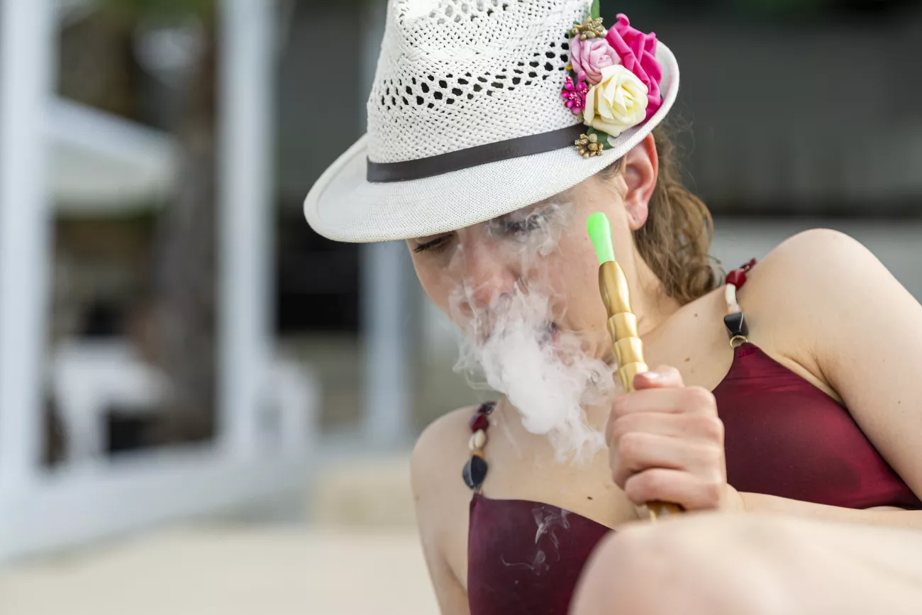 Interested in HHC? Love to Vape? Why Not Vape HHC?